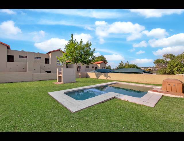 1 BEDROOM APARTMENT FOR SALE IN FERNDALE